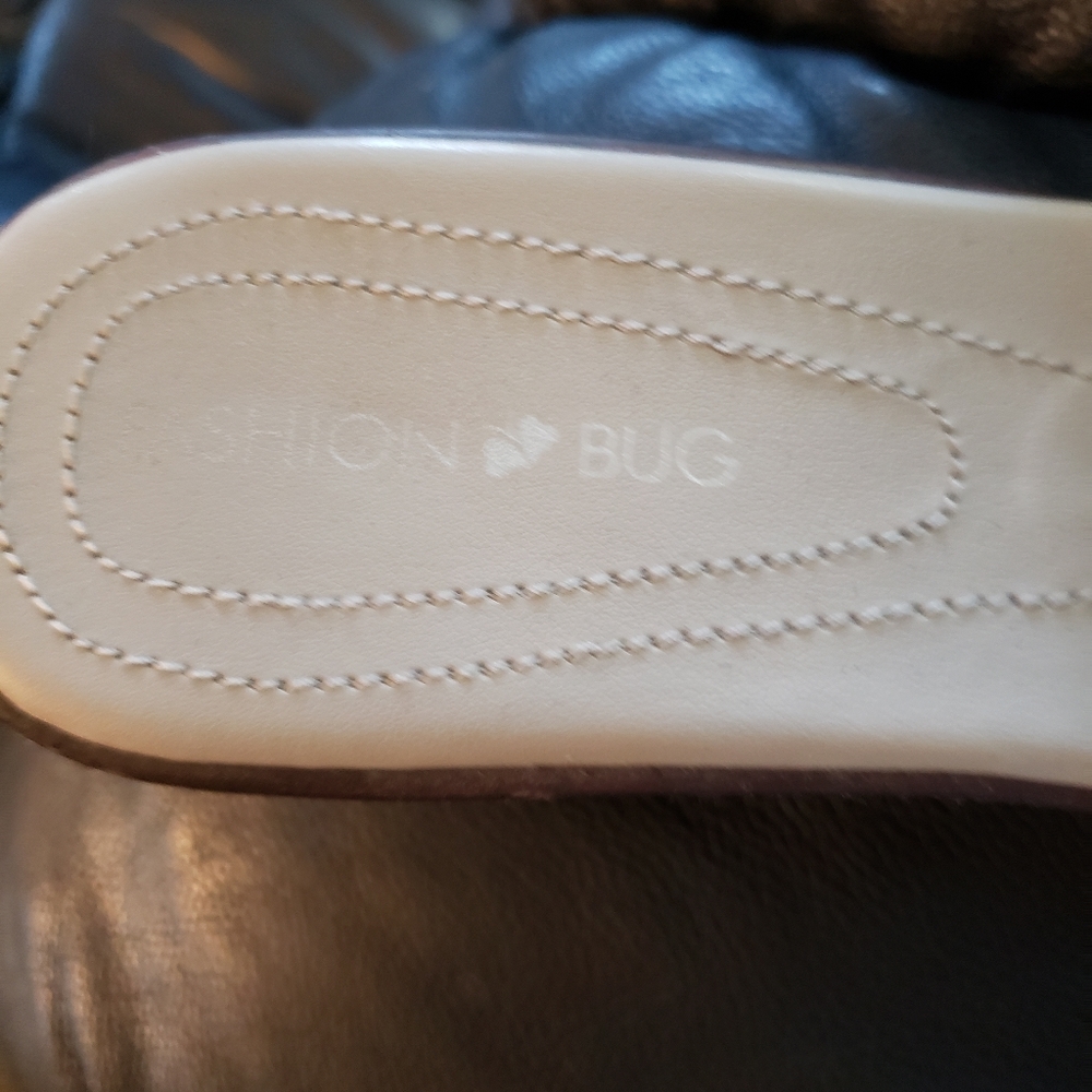 Sandals - Picture 3 of 6